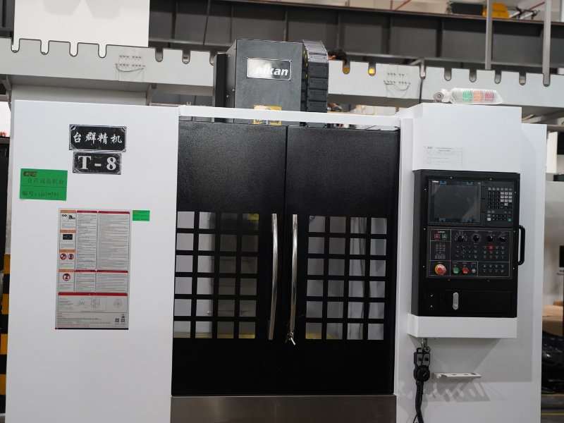 Máy phay đứng Taikan T-8