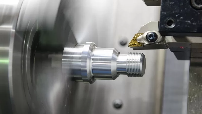 Máy tiện CNC 2 trục có khả năng gia công trên hai trục chuyển động