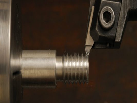 Tiện thô và tiện tinh