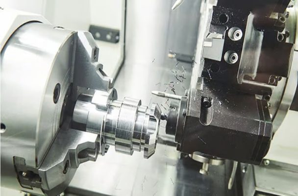 loại máy tiện cnc kim loại