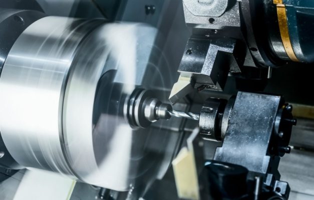 máy tiện hoạt động như thế nào