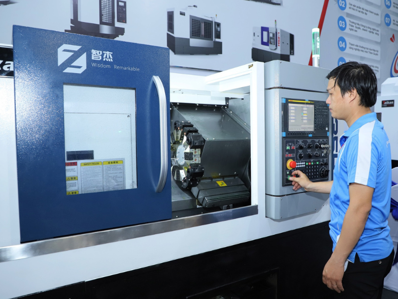 Hiểu rõ cấu tạo và nguyên lý hoạt động sẽ giúp bạn vận hành máy tiện CNC hiệu quả