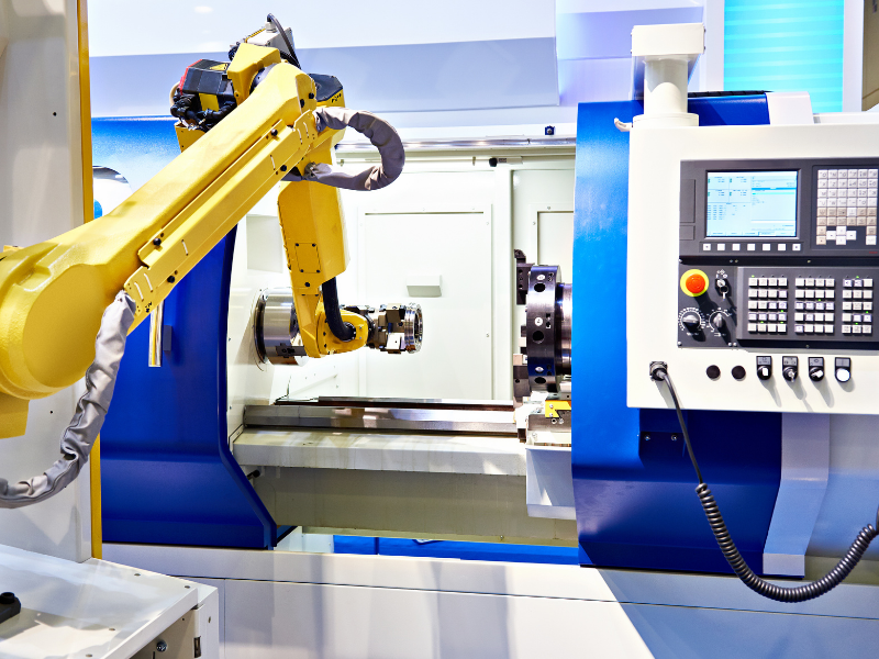 Bộ điều khiển máy CNC có nhiệm vụ tiếp nhận, xử lý và điều khiển chương trình gia công