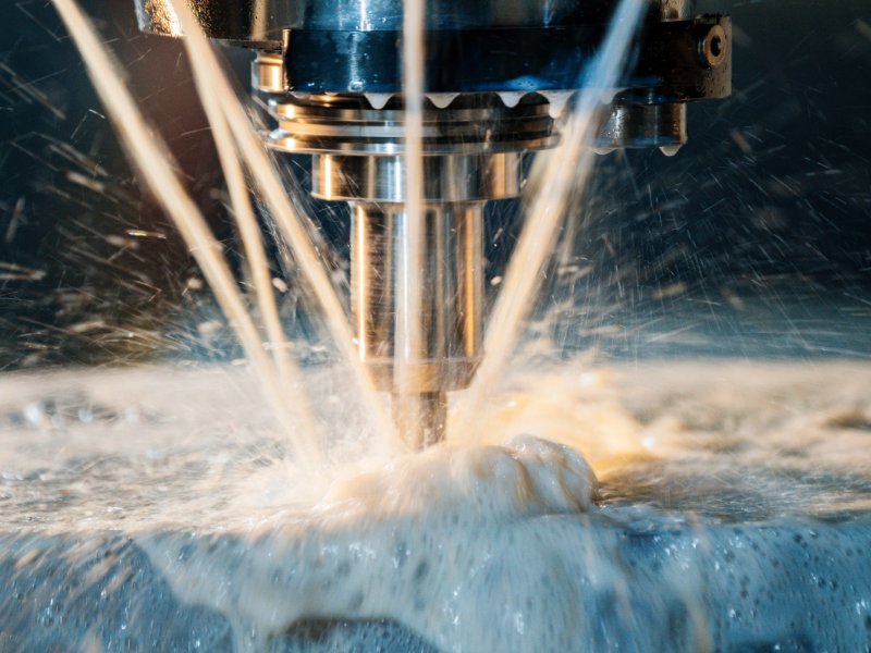 Làm mát theo nguyên vật liệu trong CNC giúp tối ưu gia công, bảo vệ dao cụ và đảm bảo chất lượng sản phẩm