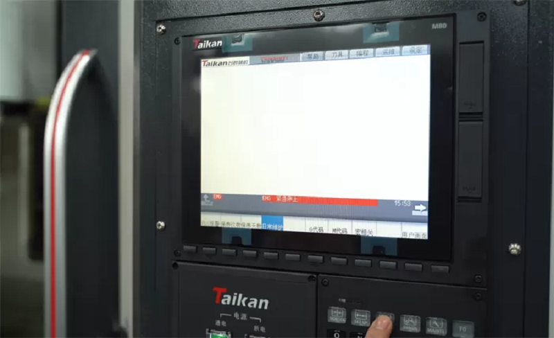 Máy phay CNC Taikan T-V856S thế hệ thứ 5 được ứng dụng rộng rãi trong nhiều ngành công nghiệp