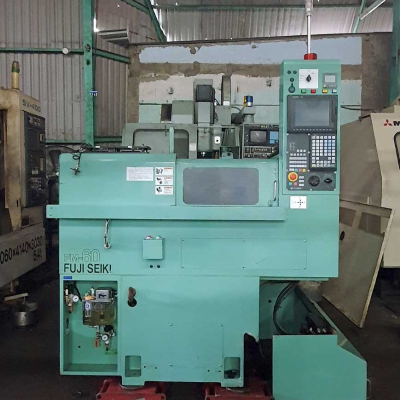 Máy tiện đứng CNC cũ có lợi thế về chi phí đầu tư ban đầu nhưng lại tiềm ẩn rủi ro về độ chính xác và khả năng vận hành